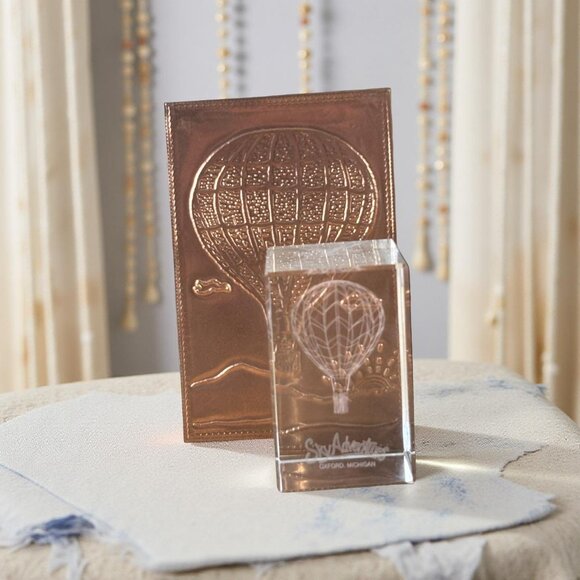 Vintage Hot Air Balloon Collector’s Duo – Crystal 3D Etched Sky Adventures Souve - Picture 2 of 7